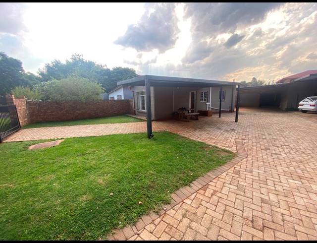 4 BEDROOM HOUSE FOR SALE IN KANONKOP